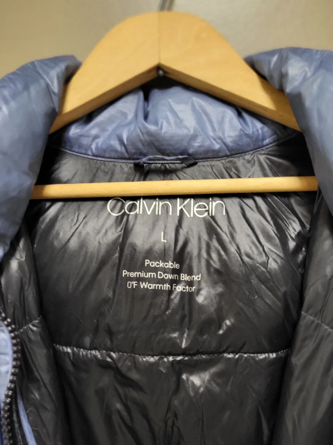 ​Calvin Klein Women Packable Puffer Jacket - 0°F Warmth Factor image indicator(4)