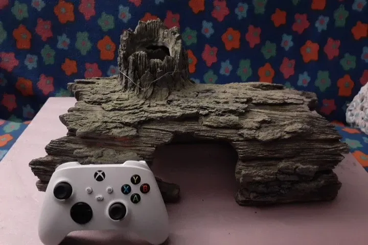 Aquarium Ornament - Log Hideout image indicator(2)