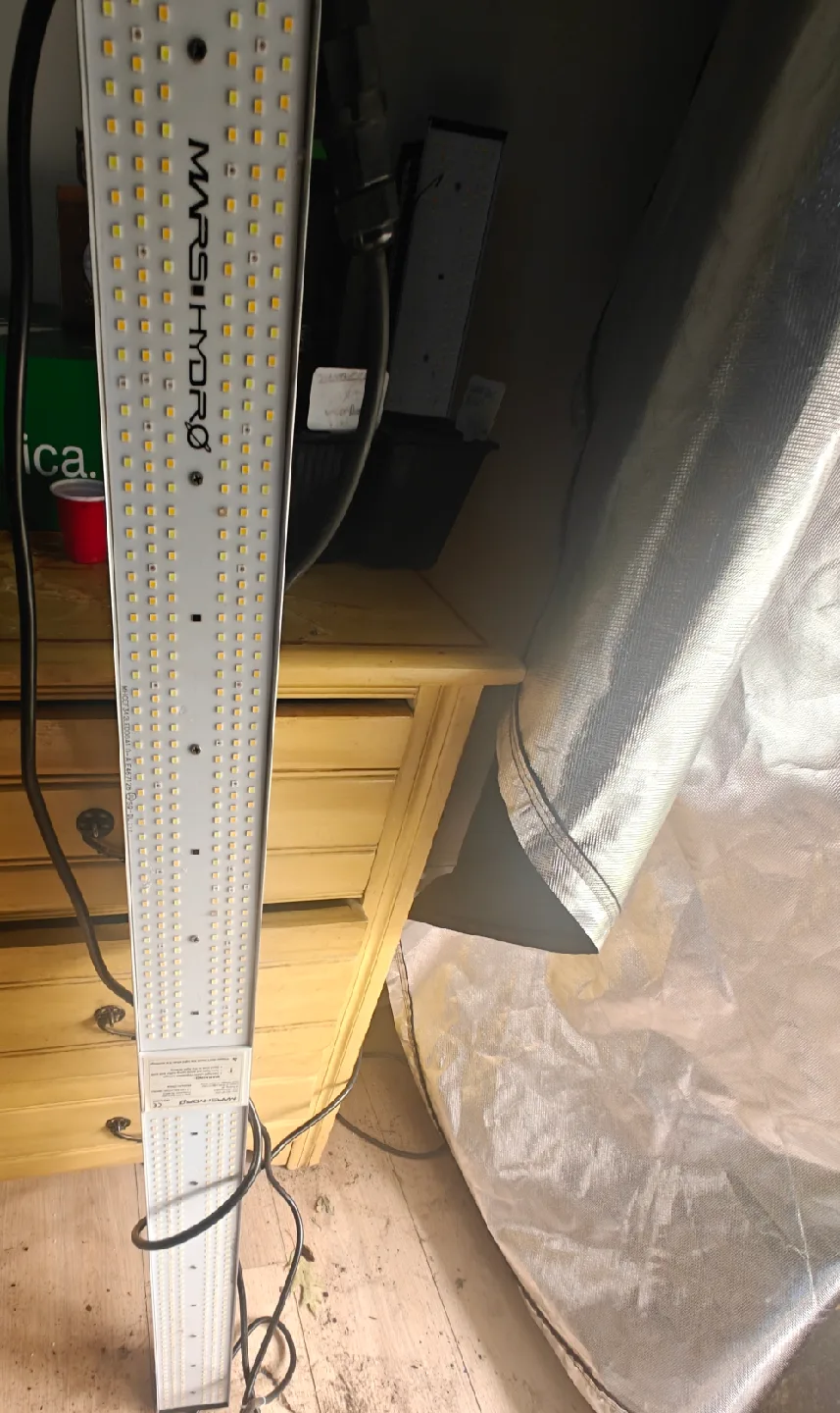 Mars Hydro SP-250 LED (X2) Grow Lights (X2) image indicator(2)