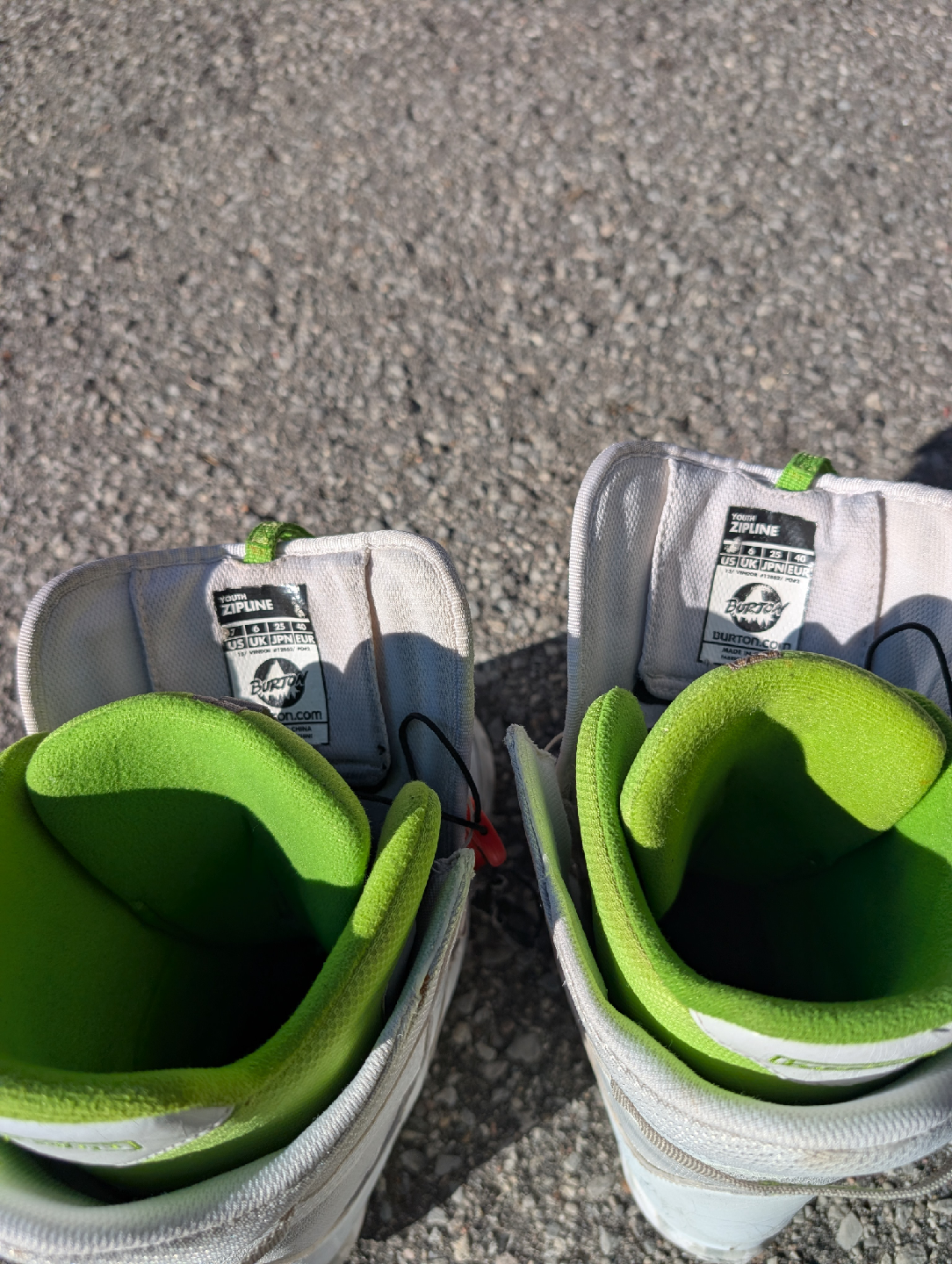 Burton Zipline Youth Snowboard Boots - US Size 7 🥕🥕🥕 - photo 4