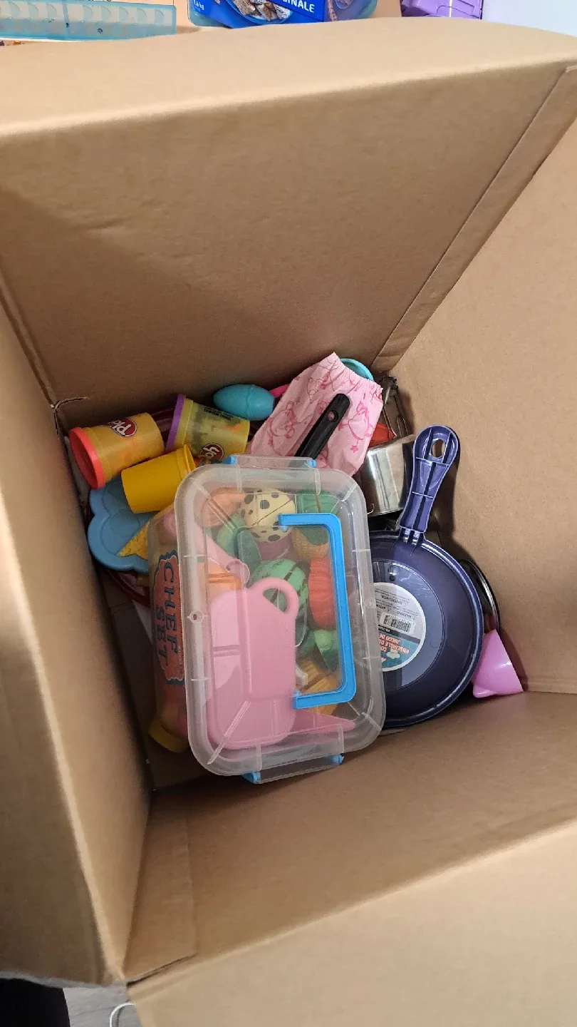 Pink Toy Kitchen with Accessories image indicator(2)