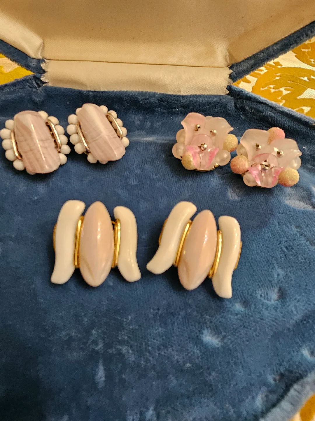 Vintage M. West. GER. Clip-on Earrings thumbnail