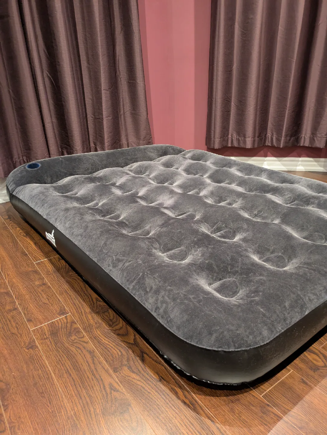 Broadstone double Air Mattress - Great Condition! image indicator(7)