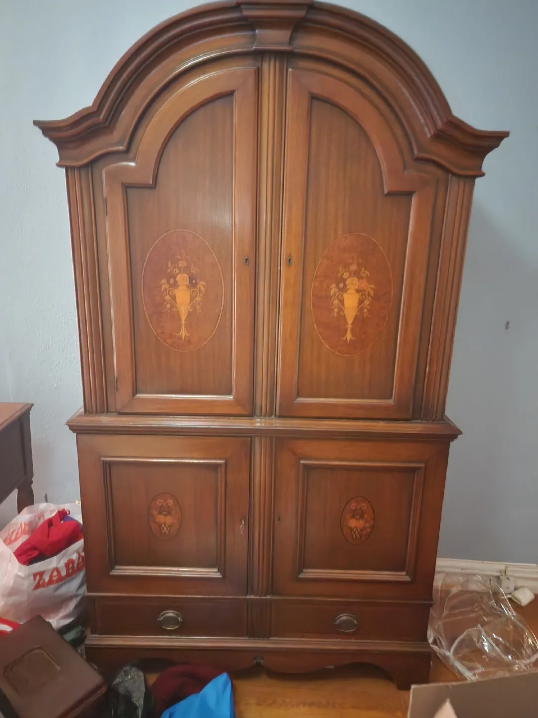 Antique Wooden Armoire image indicator(3)