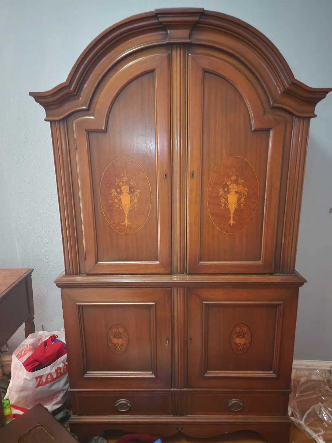 Antique Wooden Armoire image indicator(6)