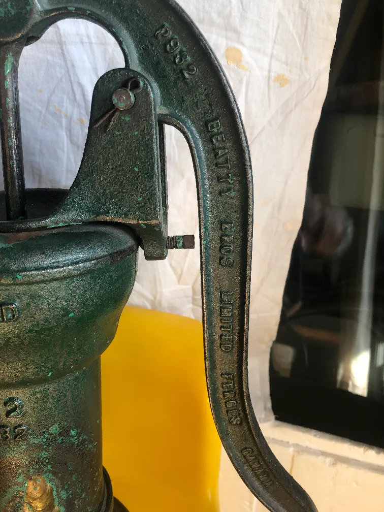Vintage Beatty Bros. Water Pump - Patented 1941 image indicator(4)
