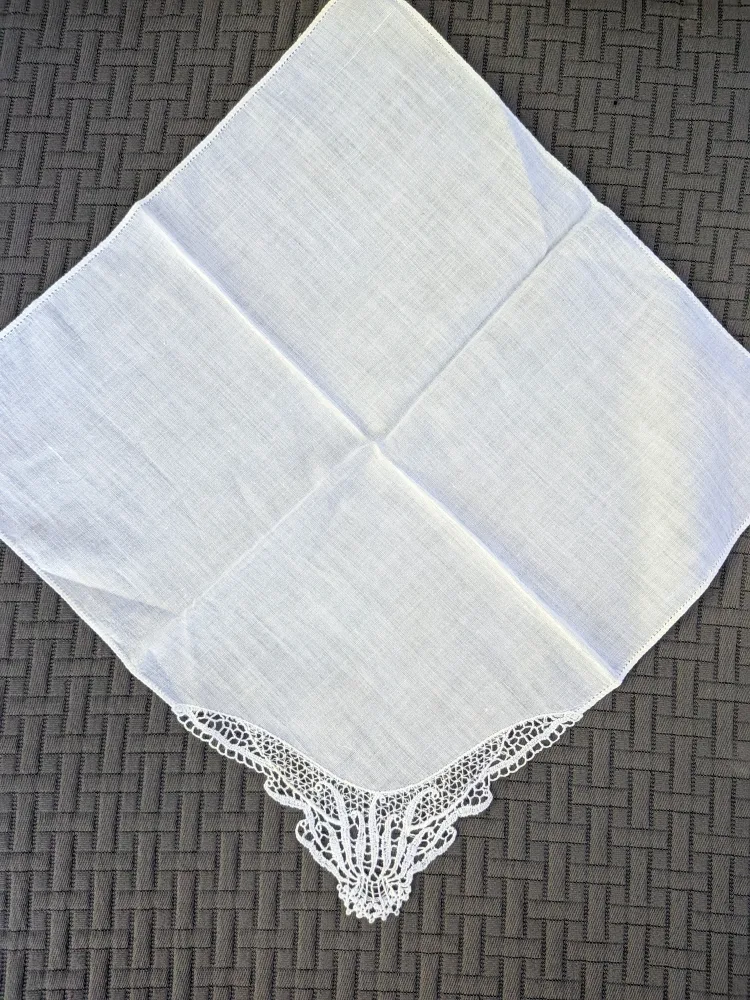 White Vintage Handkerchief with Lace Trim thumbnail