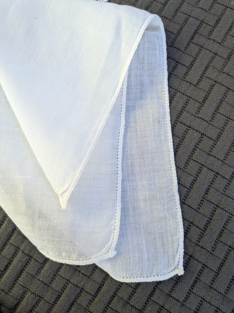 White Vintage Handkerchief with Lace Trim - photo 4