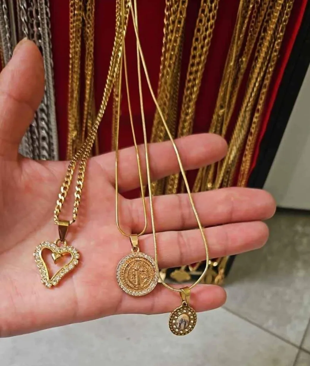 Yanbal Beauty Products & Jewelry image indicator(6)