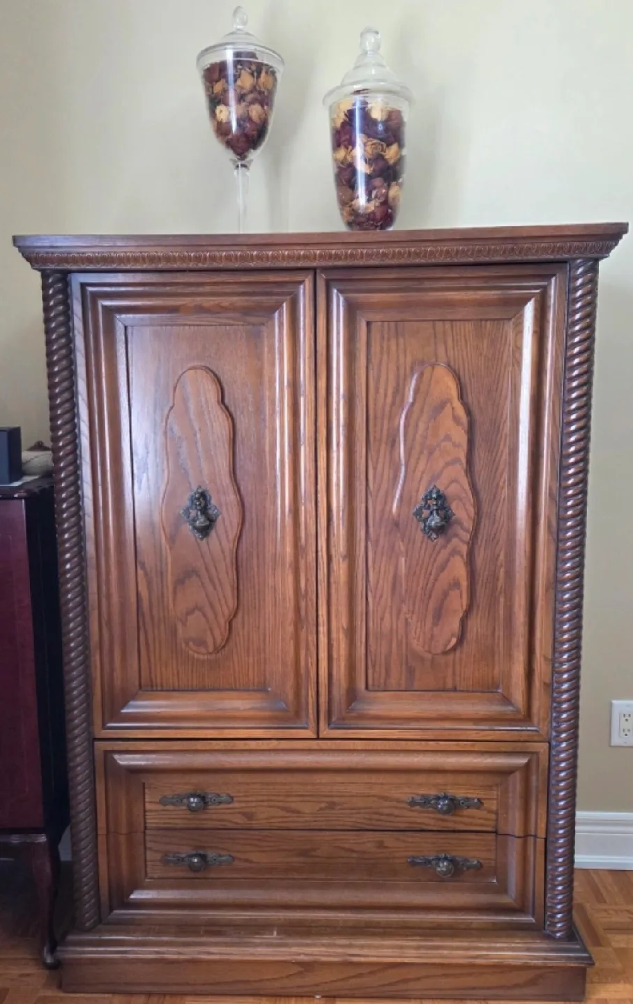 Vintage Wood Bedroom Set - Dresser, Headboard, Nightstand image indicator(2)