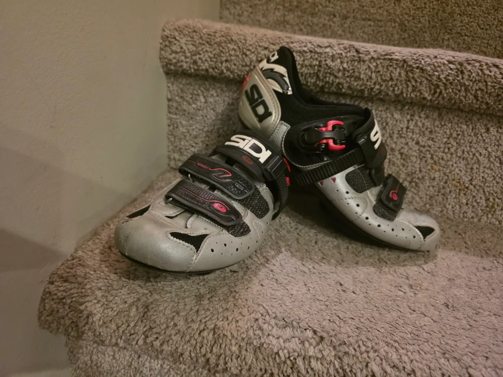 SIDI Cycling Shoes, Size 42 image indicator(3)