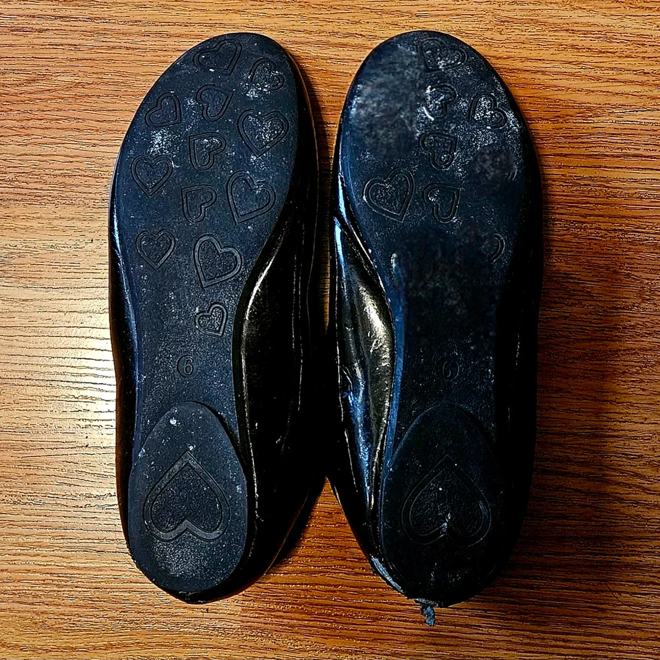 True Love Shoe Love Black Flats - Size 6 🥕 #freecycle image indicator(2)