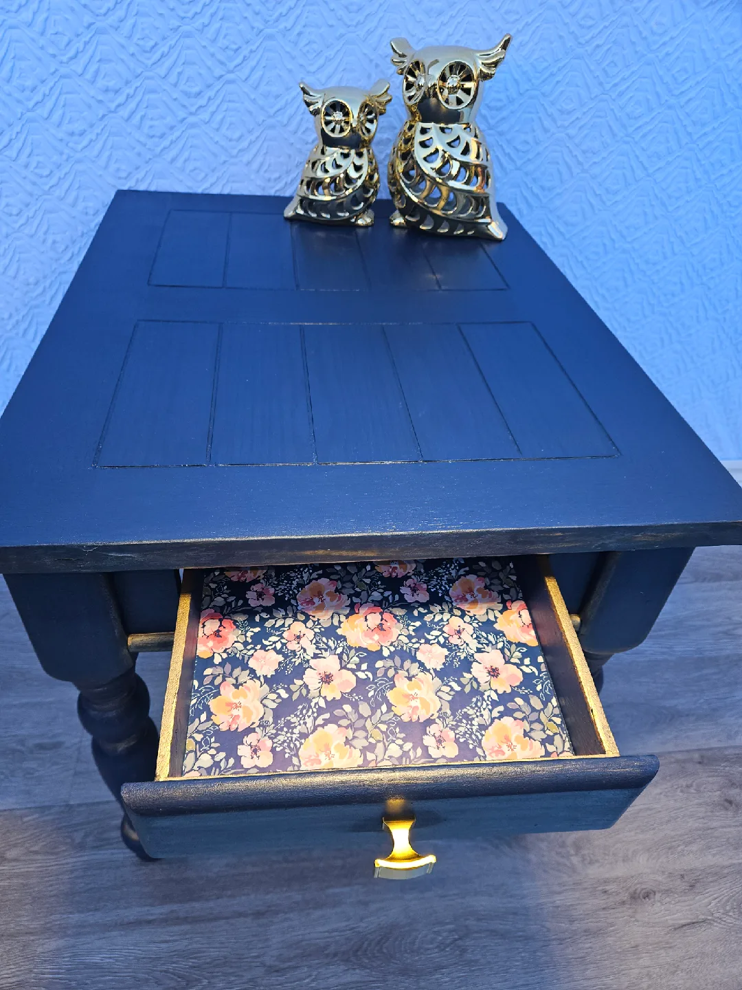 Side Coffee Table image indicator(3)