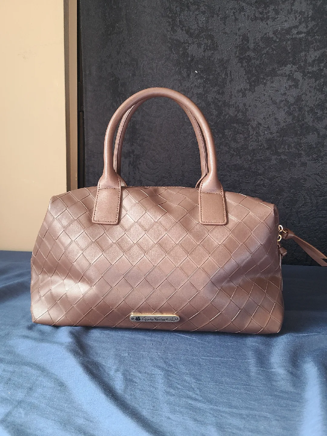 Women's Handbag thumbnail