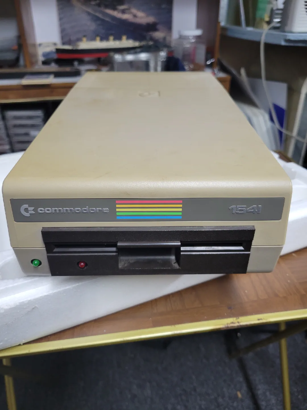 Commodore 64 Computer & Single Floppy Disk image indicator(4)