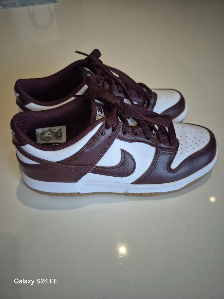 Nike Dunk Low Bordeaux White Youth Size 5.5Y image indicator(2)