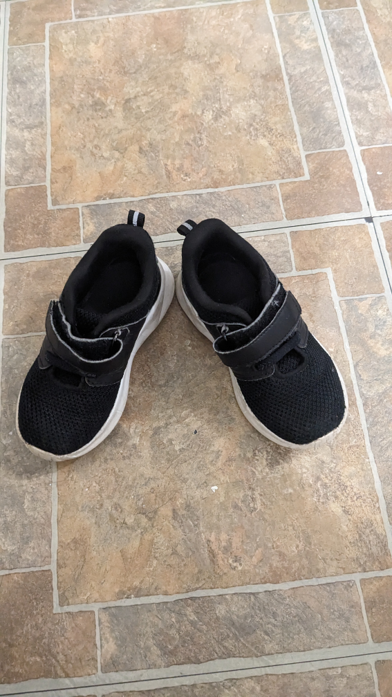 Toddler Running Shoes Size 7 - photo 2