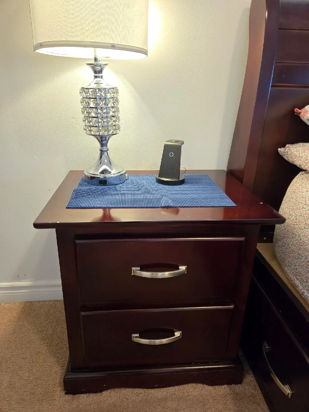 Stunning Queen Bedroom Set with MATTRESS image indicator(8)