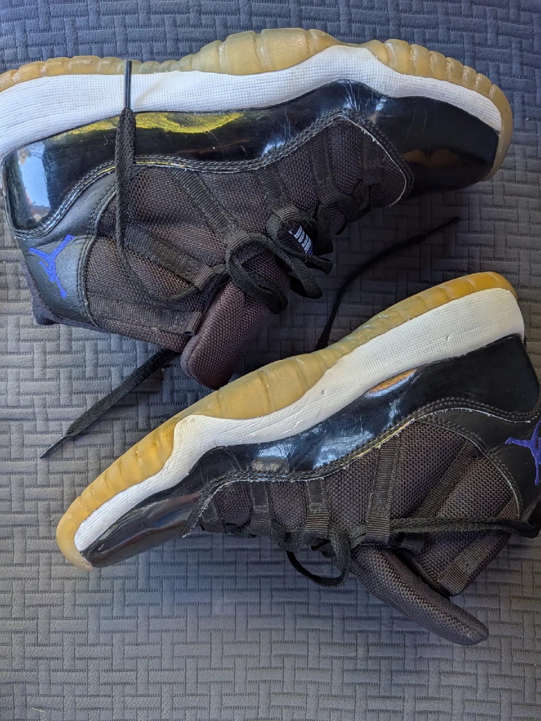 Air Jordan 11 Retro Black/Royal Blue youth 8 image indicator(3)