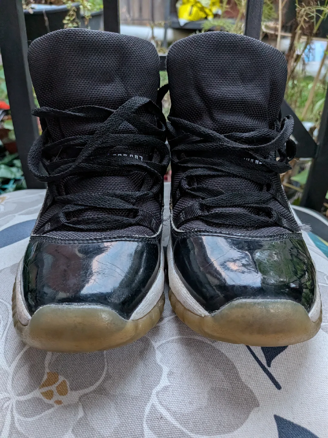 Air Jordan 11 Retro Black/Royal Blue youth 8 image indicator(4)