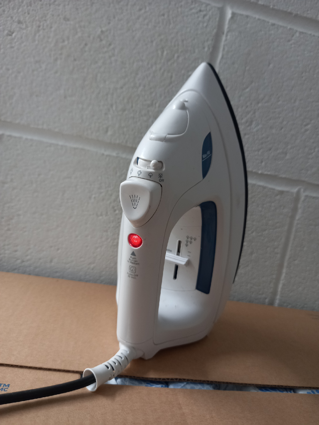 Sunbeam Steam Iron - White & Blue - photo 2