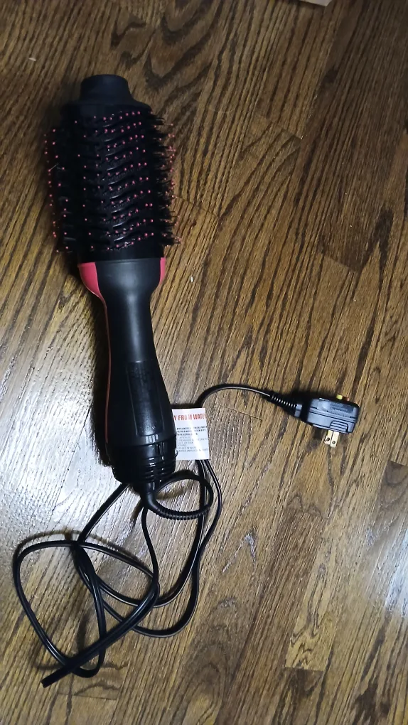 Revlon One-Step Hair Dryer & Volumizer Hot Air Brush image indicator(5)