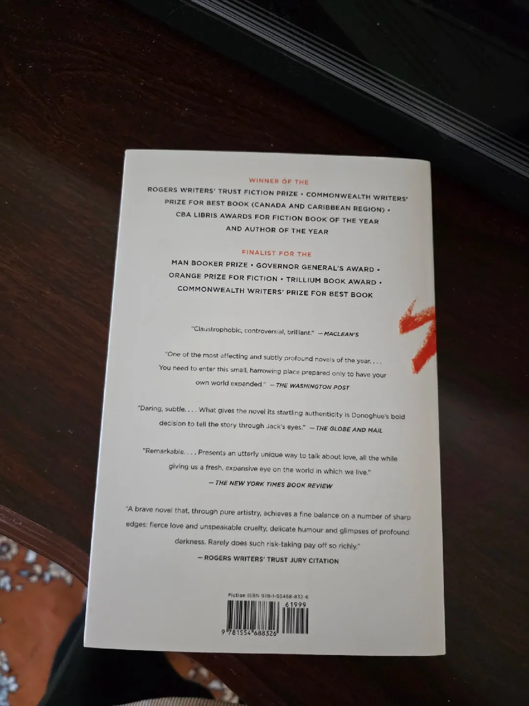 Room by Emma Donoghue - Novel image indicator(2)