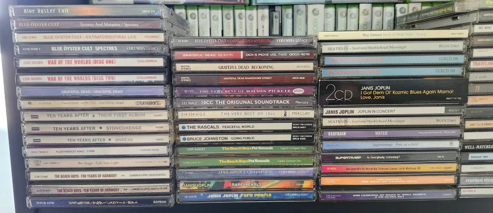 Mixed Lot of CD Albums (60's,70's,80's) image indicator(3)