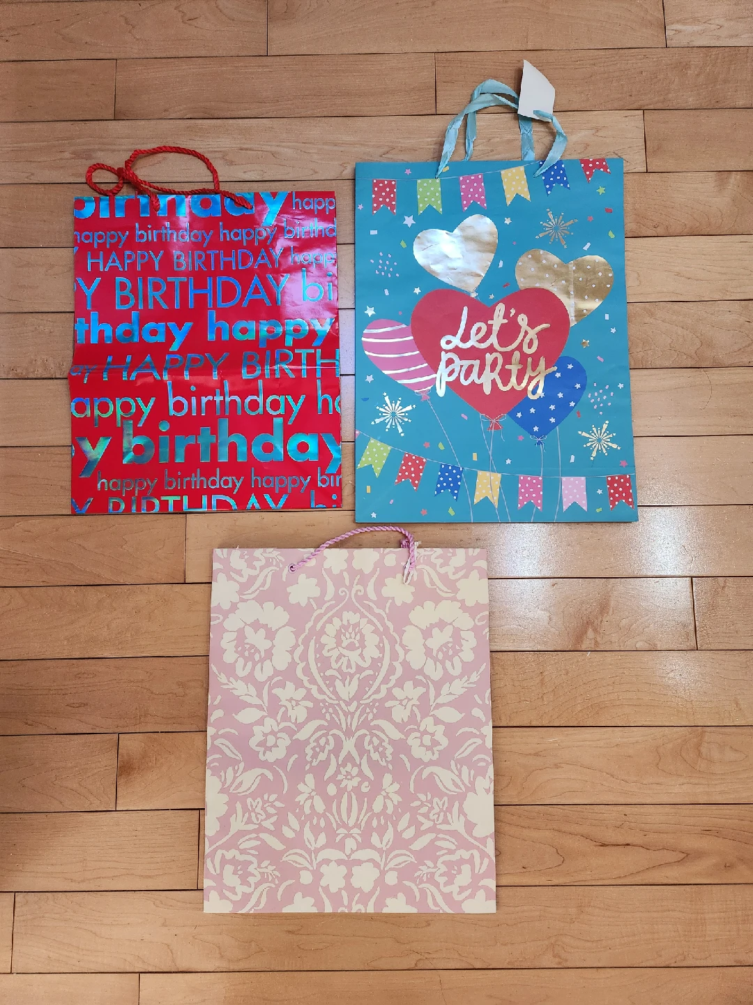 Lot of Assorted Gift Bags For Various Occasions - photo 2