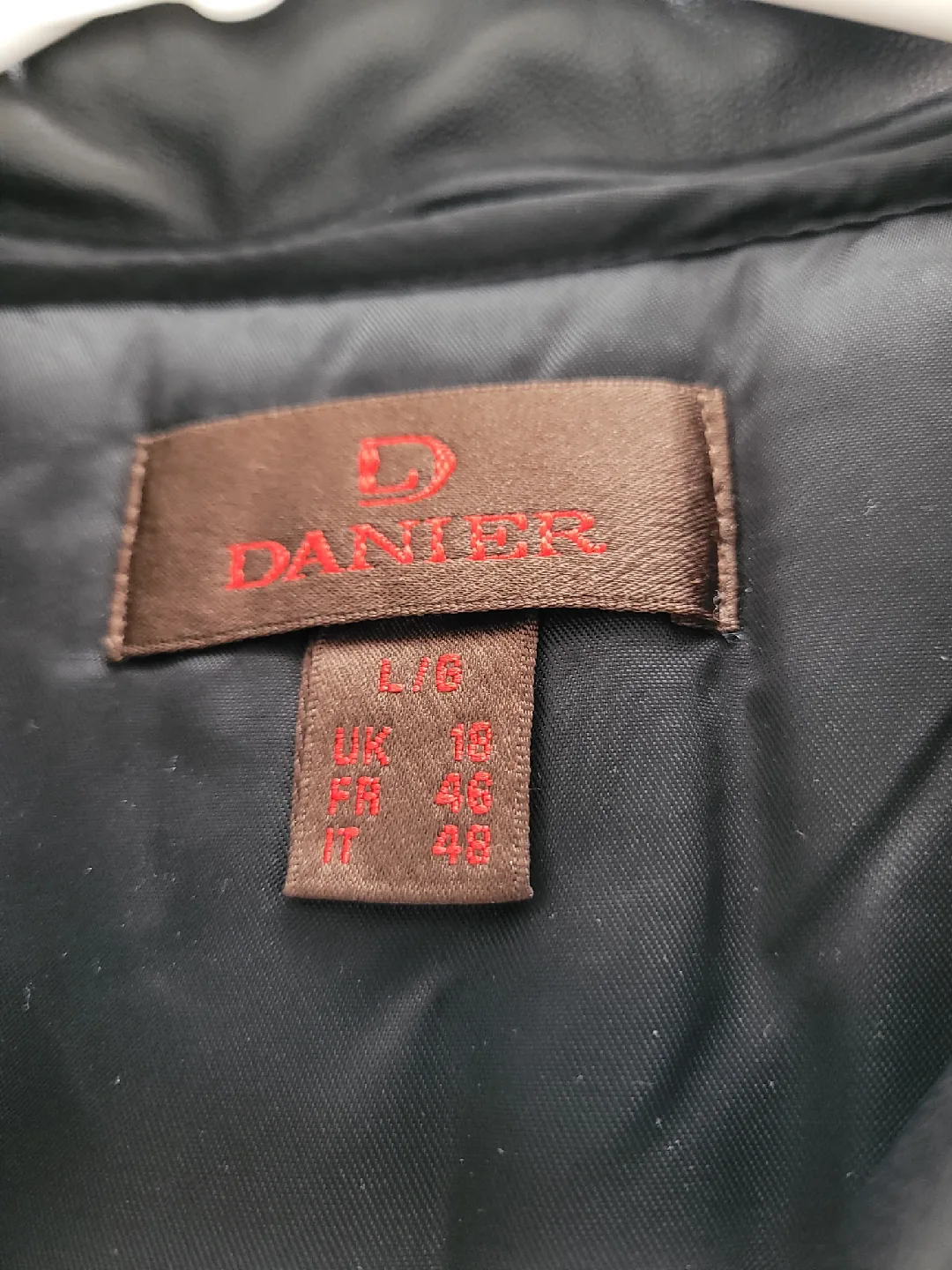 Danier Black Leather Jacket - Size L image indicator(2)