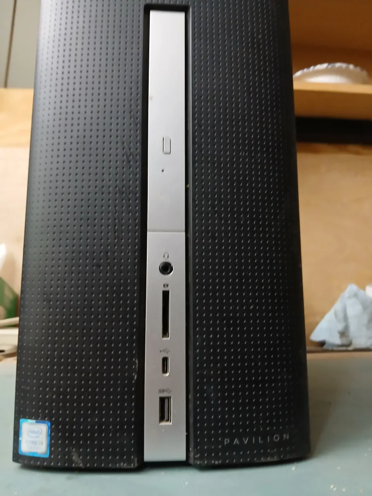 HP Pavilion 570-p054 Desktop PC image indicator(2)