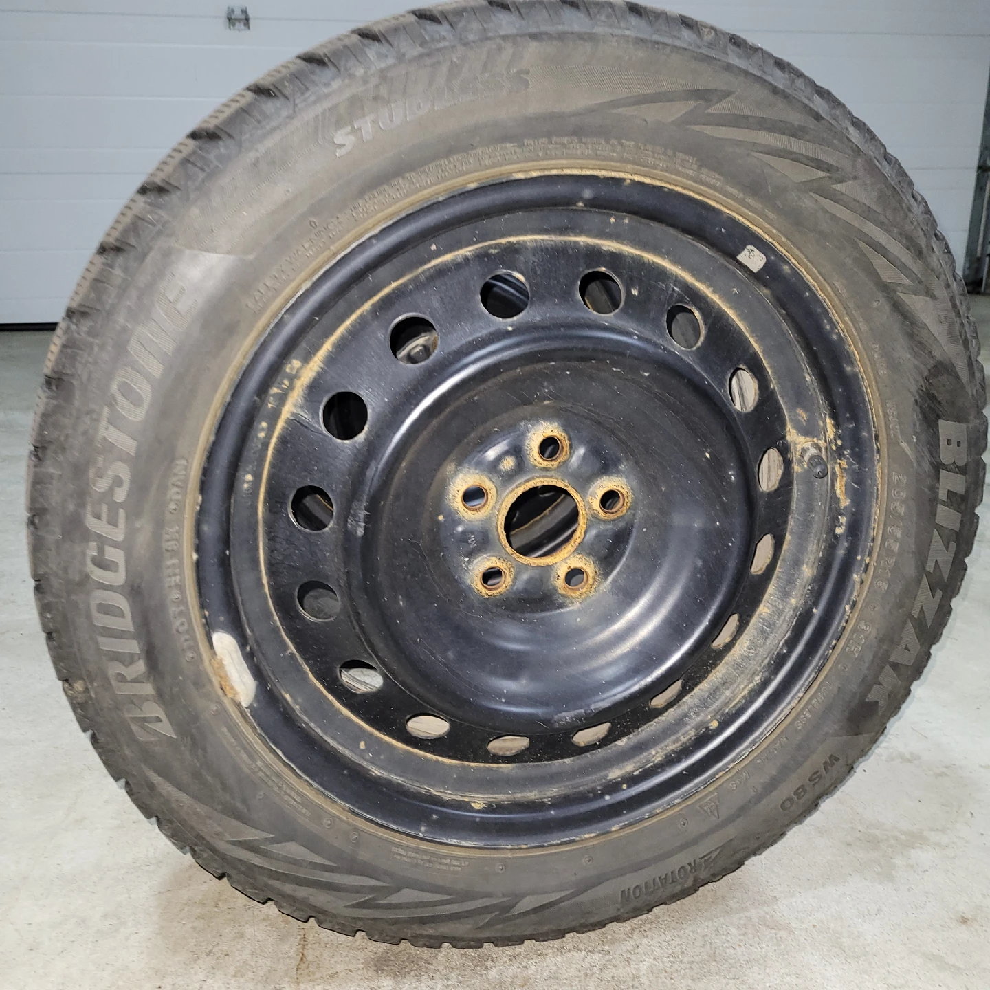 Set of 4 Steel Rims 16x6.5, 5x100 w/ TPMS - photo 4