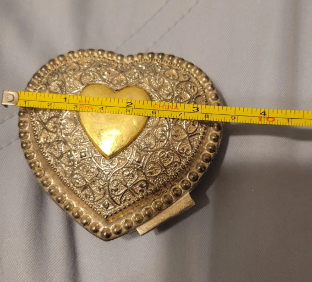 Heart Shaped Trinket Box vintage image indicator(6)
