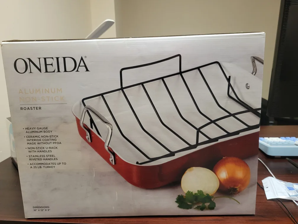 Oneida Aluminum Non-Stick Roaster - New in Box! thumbnail