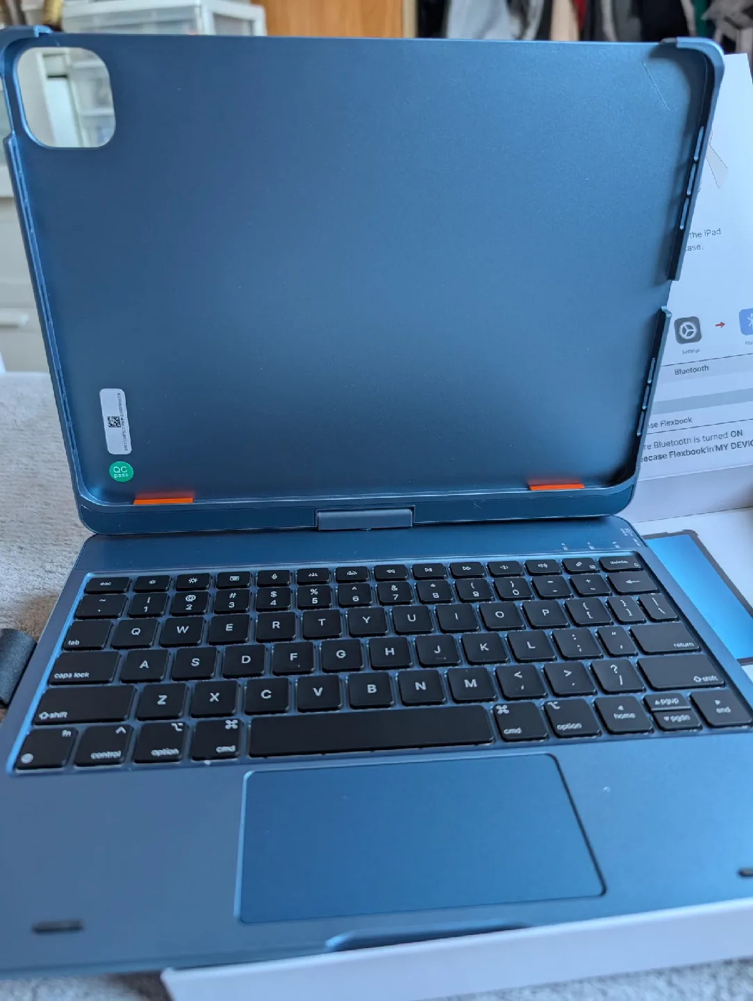 Touch iPad Keyboard Case image indicator(4)