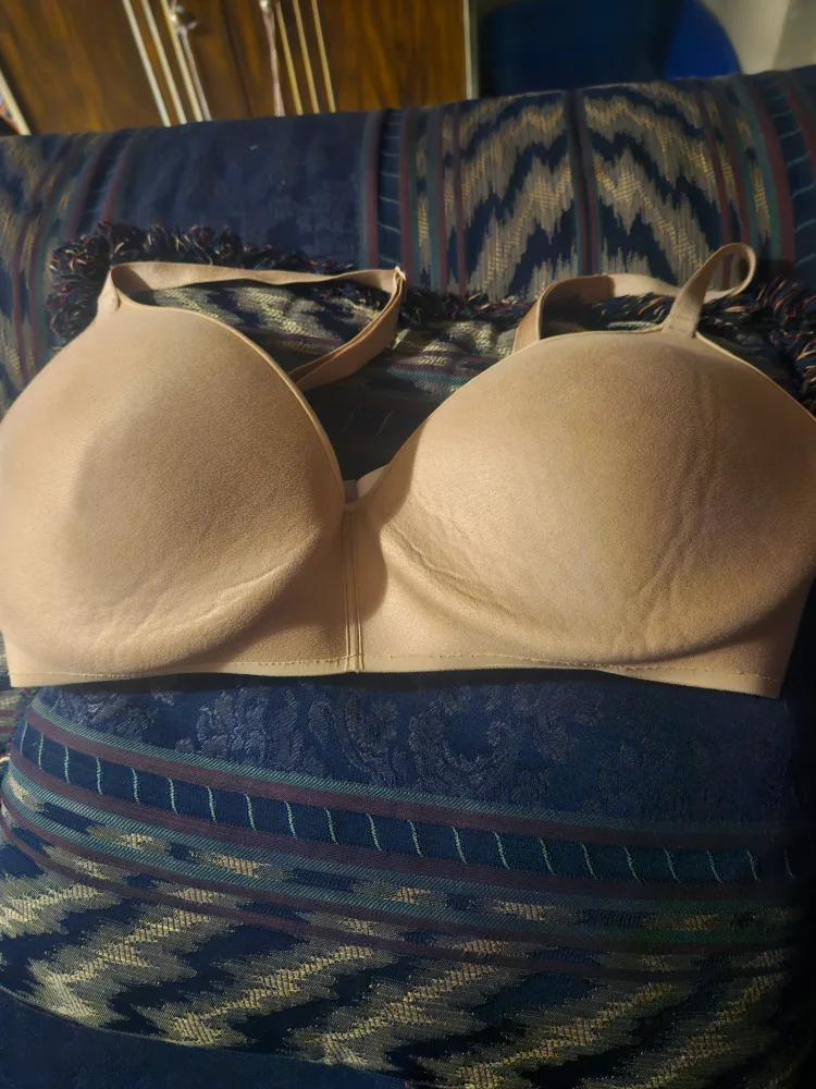 Victoria's Secret Bra 38D thumbnail
