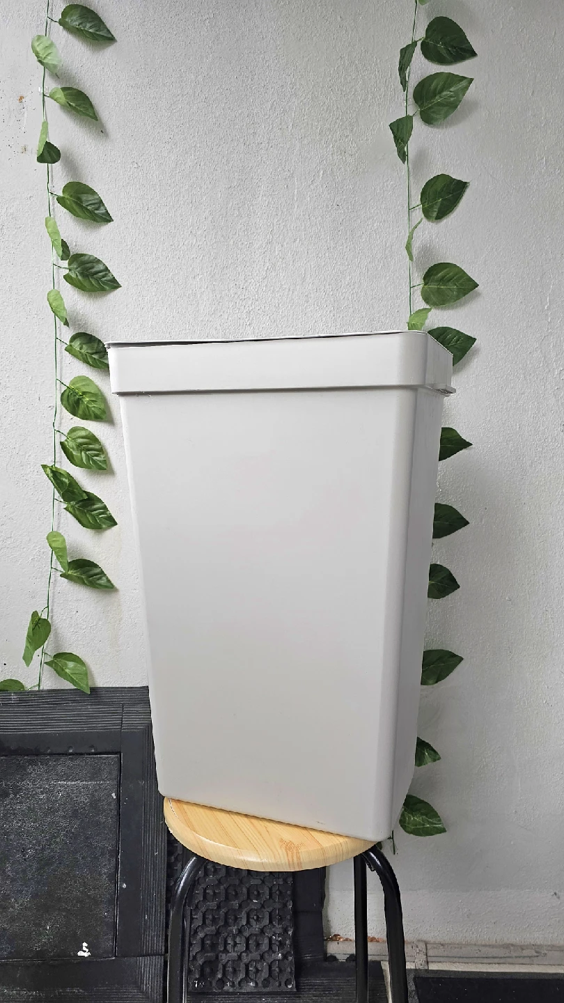 IKEA HÄLLBAR Bin with Lid - Light Gray, 35L - photo 3