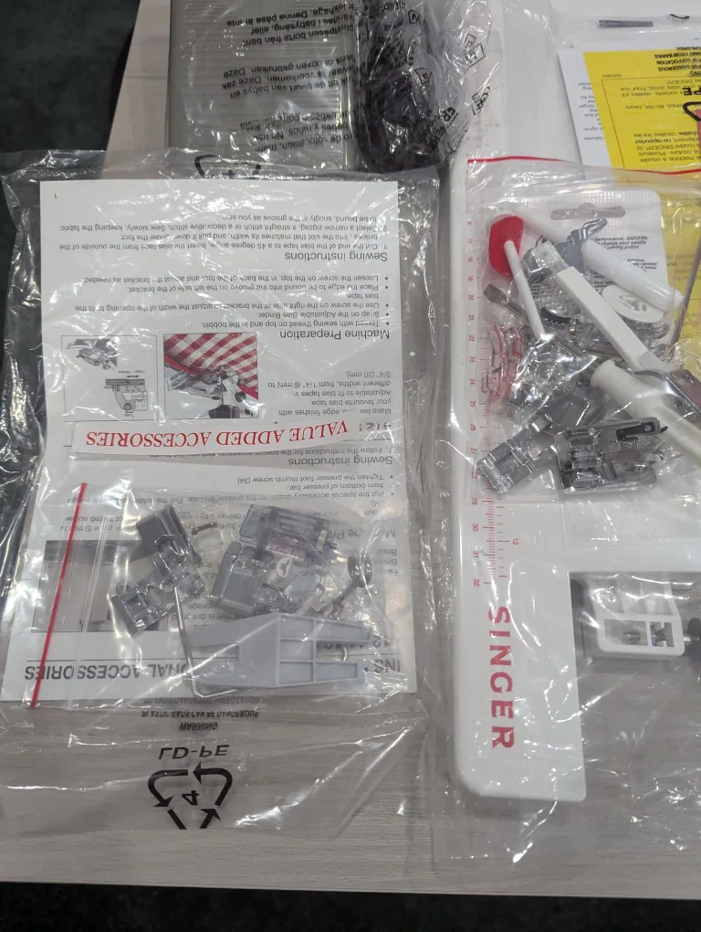 Singer Quantum Stylist 9960 Sewing Machine image indicator(5)