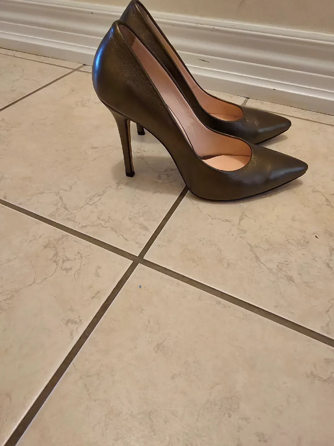 Olive Green Leather Heels - Size 37 image indicator(3)