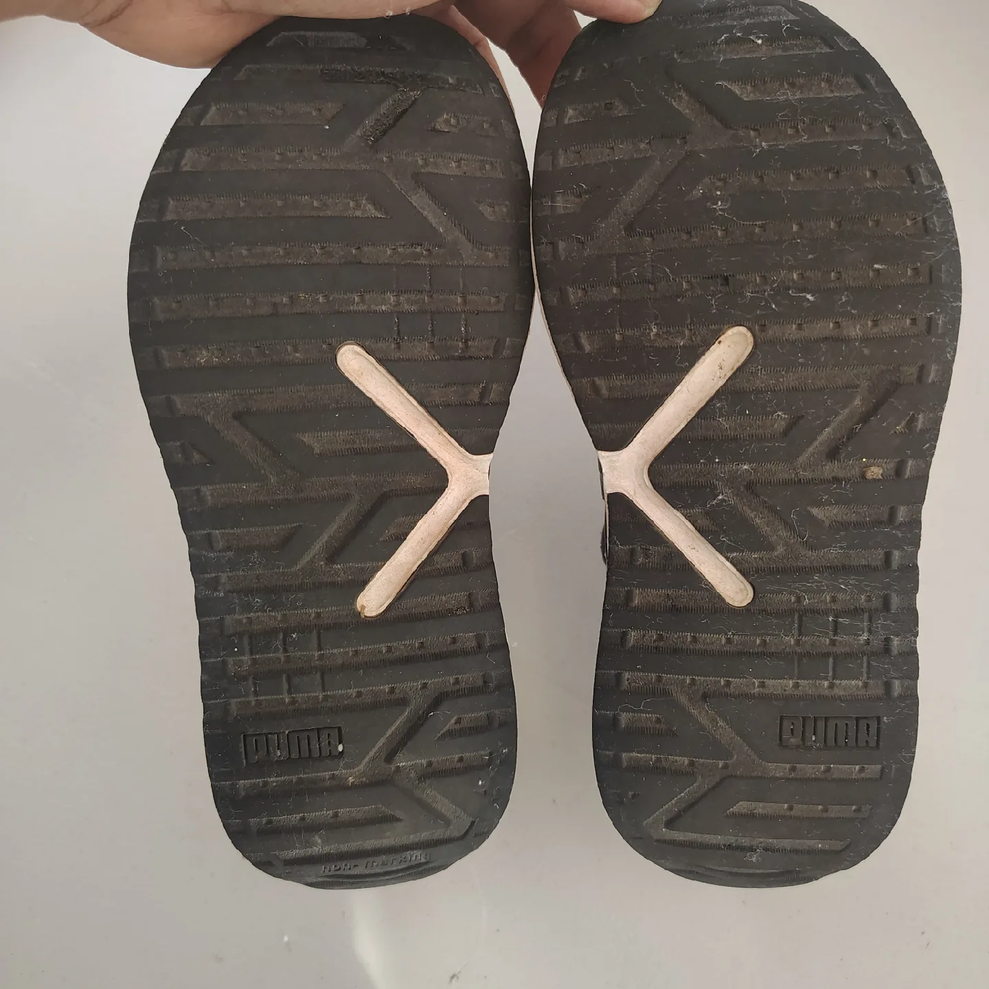 Puma Kids' Running Shoes - Black/Gray size 12.5C image indicator(4)