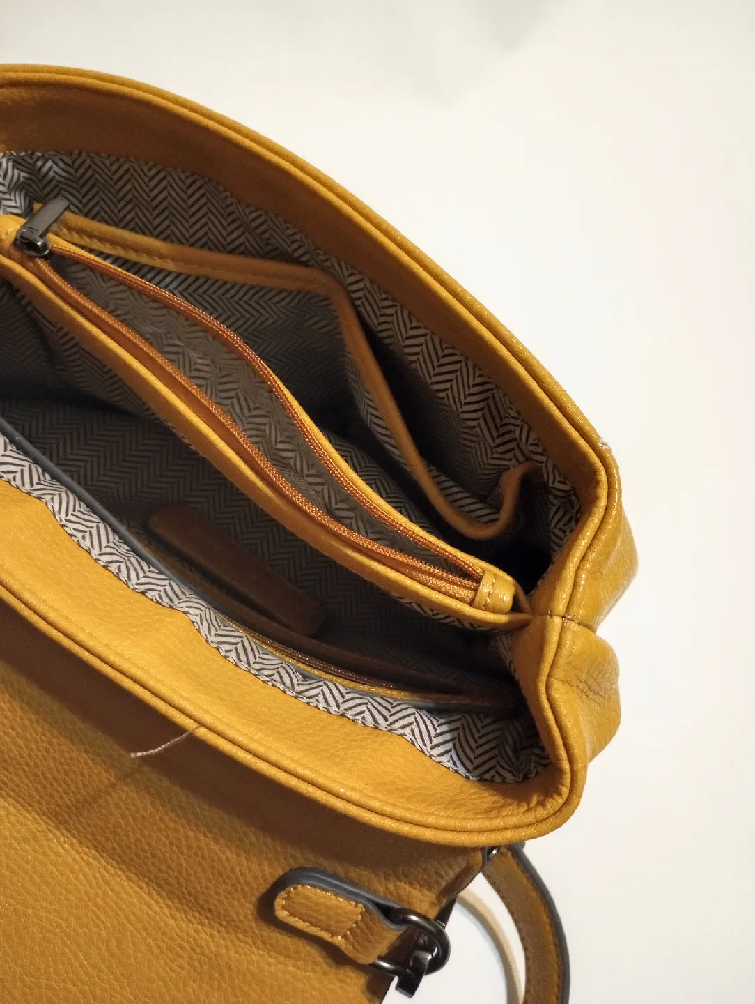 Steve Madden Bag image indicator(5)