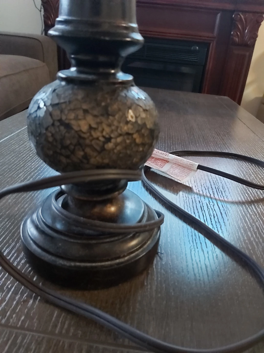 Table Lamp with Beige Shade - photo 3
