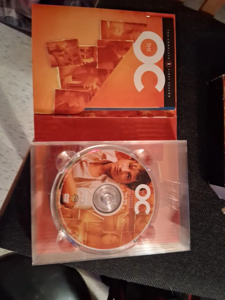 The OC: The Complete First Season DVD image indicator(3)