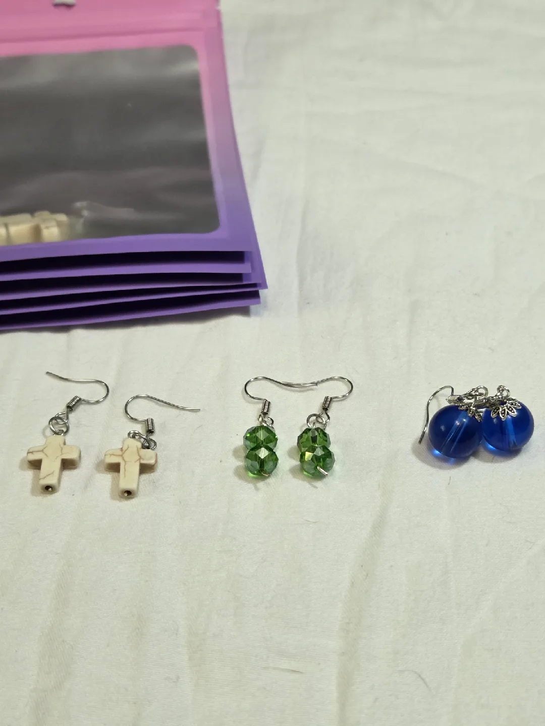 Handmade Earrings image indicator(3)