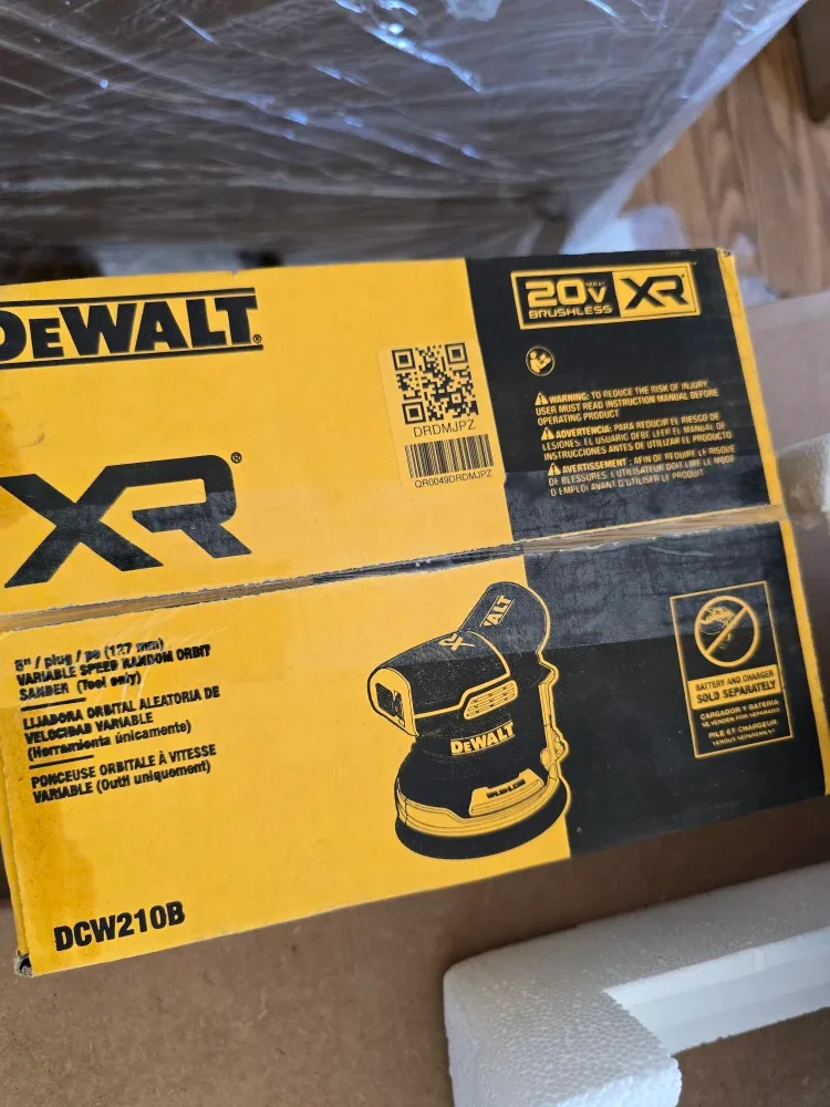 DeWalt 20V XR Brushless Sander thumbnail