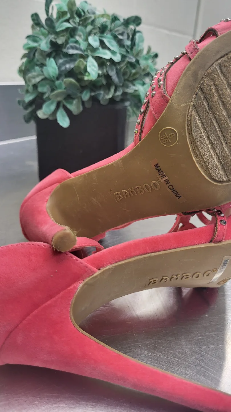 Bamboo Pink Heels, Size 6 image indicator(3)