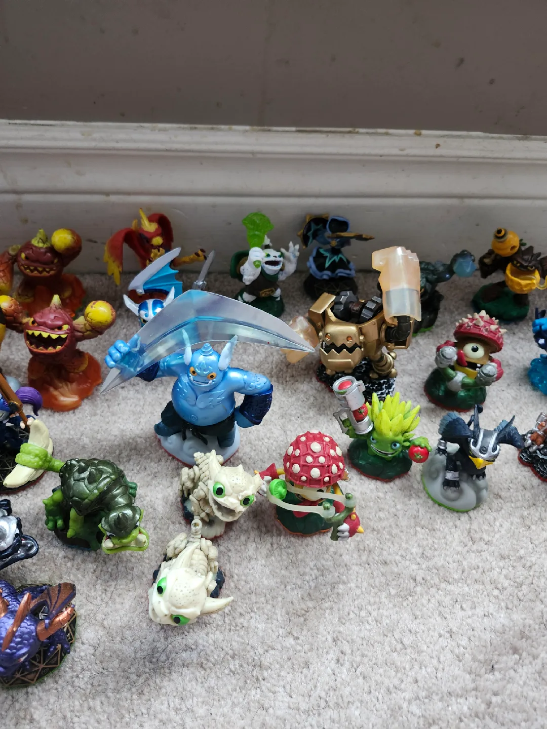 Skylanders Figures image indicator(3)