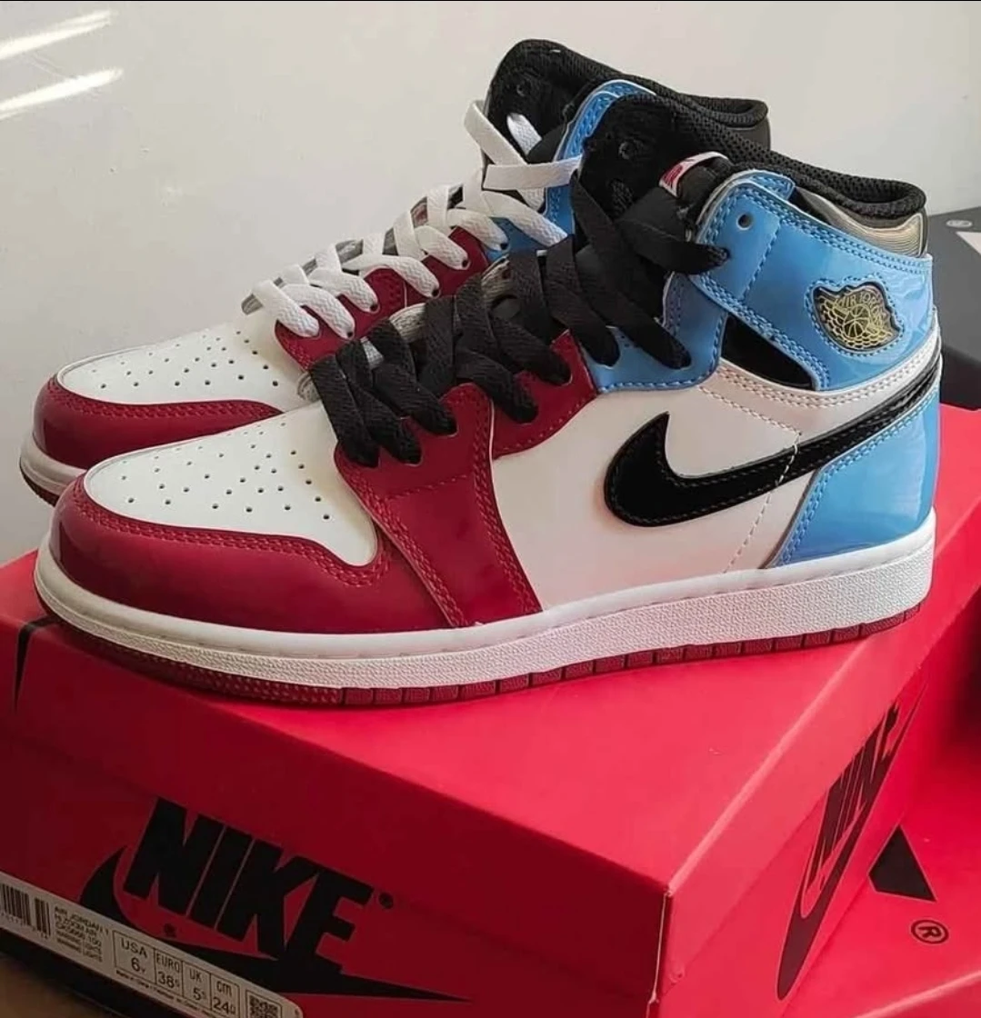 Nike Air Jordan 1 Retro High Size 6
