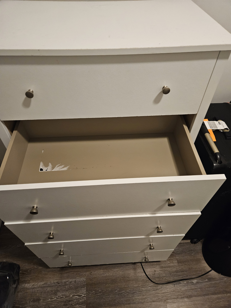 White 5-Drawer Dresser - photo 4