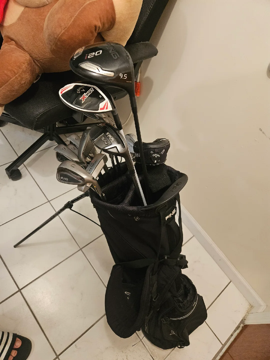 Ping Golf Bag with Clubs image indicator(4)